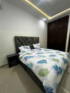 Luxury House - - 8