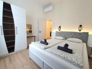 Designed Cozy APT near Synagogue 3BRS AC - Budapest - 6