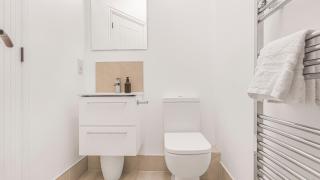 Luxury 3-Bed Cirencester Apartment with garden, parking and EV charger - Cirencester - 2
