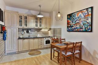 Luxury Fontana Apartments - 3