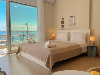 Above The Sea Luxury Apartment - Nikiti - 5