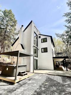 NEW cozy getaway near Mt Monadnock with hot tub - Rindge - 6