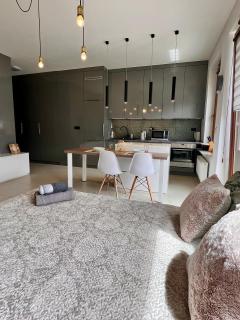 Close to Chopin airport, Moduo Cybernetyki, free parking by Cosmo Spirit - 9