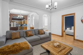 Magnificent 4BR in Downtown Mont-Royal - Montréal - 0