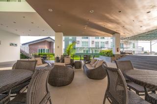 Abreeza Place Ayala Apartments l Central Davao l Next to Ayala Mall l Fast Wifi l Managed by Bleuspace - 9