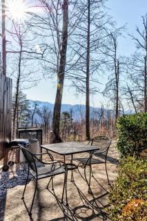 Amazing Views! Hot Tub,Pool Table,Fireplace,Relax! - Gatlinburg - 4