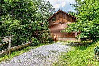 Nice View Fireplace, Hot Tub, Porch Bed, Private - Sevierville - 2