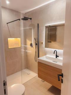 1-Bedroom Sea View Apartment with Private Balcony Costa da Caparica, Just 5 Minutes from the Beach - Costa da Caparica - 7