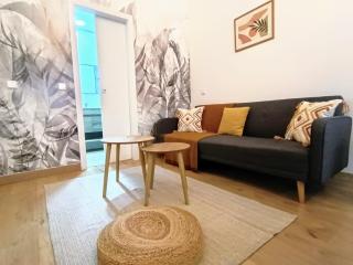 Comfy loft, 6 metro stops from downtown, AC & WiFi - Madrid - 2