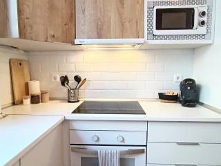 Comfy loft, 6 metro stops from downtown, AC & WiFi - Madrid - 5