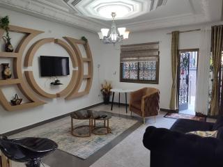 LOGIS D'HERGUINE - SUITE COLETTE -4 personnes - Piscine - Salle de Mariage - Yaoundé - 9