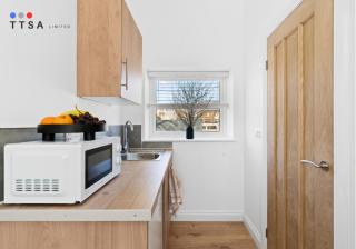 Bright Studio with En-suite & Kitchenette A2 - Norwood Junction - 4