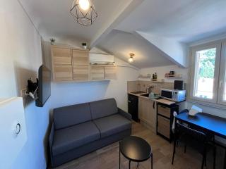 Mirabeau - Studio cosy refait à neuf dans quartier au calme - Nice - 0