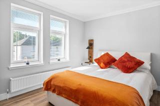 NEW! Peaceful 2BR Home - Free Parking - Oban - 9