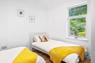 NEW! Peaceful 2BR Home - Free Parking - Oban - 4
