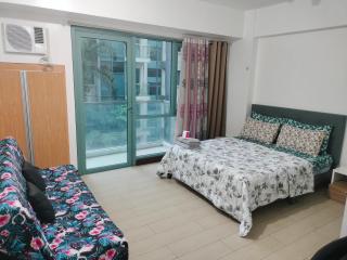 Rqui Condotel at Newport Pasay City - 1