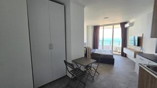 Sea View Apartment - Durrës - 4