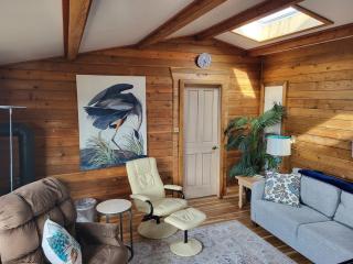 2nd story 1 bed apt #3 with kitchenette and a sweeping view of Birch Bay - Blaine - 8
