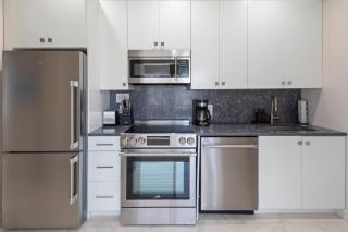 Ammos Luxury Living- Santorini Suite - Ventnor City - 7