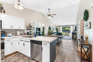 Vansen's Golfshores - Inviting Cozy Condo on Golf Course - 4