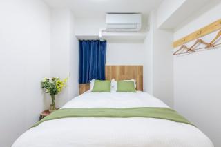 3 bedrooms, 5-minute walk to Shinjuku City Center, Isetan department store , max 7 people - 9