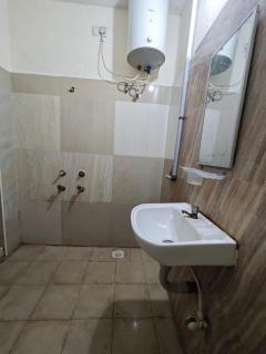 Urban Nest Roomz - Thoraipakkam OMR - Chennai - 6