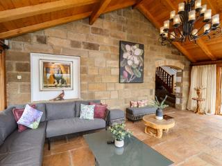 Crossbutts Farmhouse - Whitby - 2