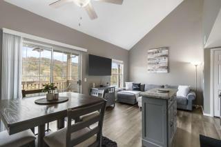 Taneycomo Lakeside Serenity - 0