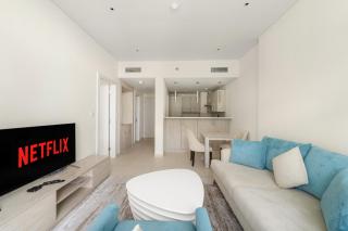 VayK - Modern 1BR with Beach Access - 0