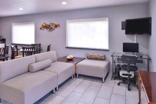 Americas Best Value Inn - Batesville - 5