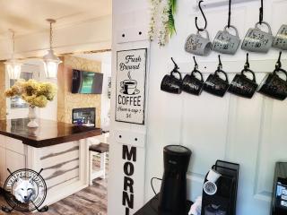 WHITE WOLF Farmhouse Retreat - 1