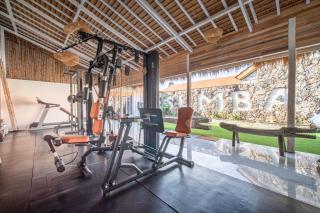 Rainbow Family Bungalow, Your Cozy Base for Sumba Adventures - - 2