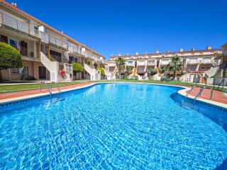 LITORAL COSTA DORADA - TRES CARABELAS Only families - Cambrils - 8