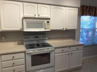 119 Z2b VILLAGE LA ZAMORA by REMAX Premier - 7