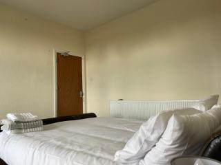 Devon Place - Newport - 6