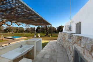 Trullo Mandorlo by Wonderful Italy - Carovigno - 2