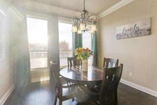 Luxe Retreat: Pool, Spa,Jacuzzi, EV Charger & more - Granbury - 5