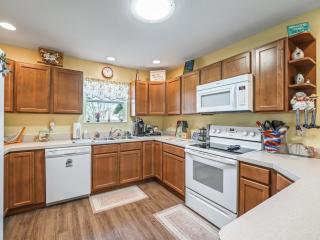 3310 Z4A VILLAGE OF CHARLOTTE by REMAX Premier - 5