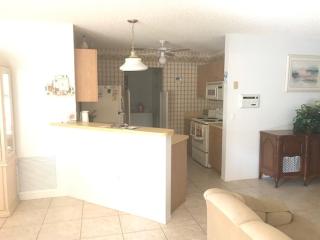 748A Z2b VILLAGE OF DE LA VISTA by REMAX Premier - The Villages - 6