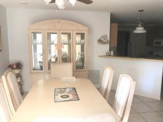 748A Z2b VILLAGE OF DE LA VISTA by REMAX Premier - 5