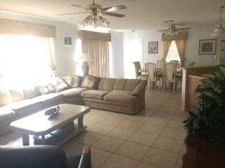748A Z2b VILLAGE OF DE LA VISTA by REMAX Premier - The Villages - 3