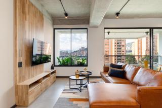 Apartmanto de diseño moderno y elegante de 2 habitaciones con AC, piscina, gimnasio y vistas a El Poblado - Medellín - 0