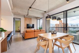 Apartmanto de diseño moderno y elegante de 2 habitaciones con AC, piscina, gimnasio y vistas a El Poblado - Medellín - 7