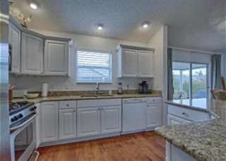780 Z3a VILLAGE OF LARGO by REMAX Premier - 4