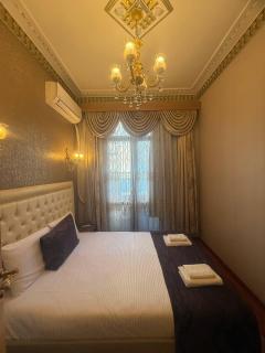 Elegant 3BR Apt, Palace Style, 4AC, Balcony, 5 Min to Taksim #S3 - Istanbul - 1