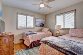 1332 South Shore Dr - Lazy Susan's - Surf City - 5
