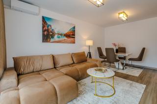 OnTop Apartments - Braşov - 1