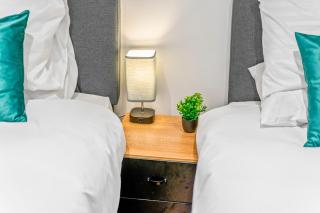Spacious Homely Apartment Parking 4 Beds 5 Guests - Walkley - 9