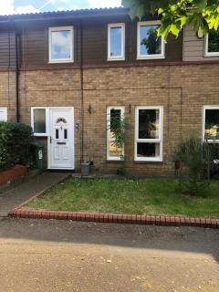 Charming 3 bed near A1 and central Peterborough - Peterborough - 0