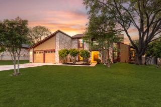 Sleeps 18-Basketball Court-Pool-Playground-Games - 4